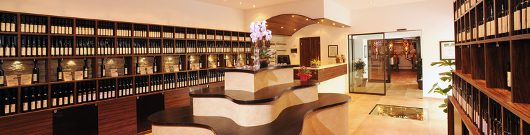 Zweiger Destillerie Weingut